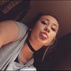 Meet your Posher, Abby